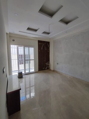 Room in 3 BHK Builder Floor at Gms Road – for Sale