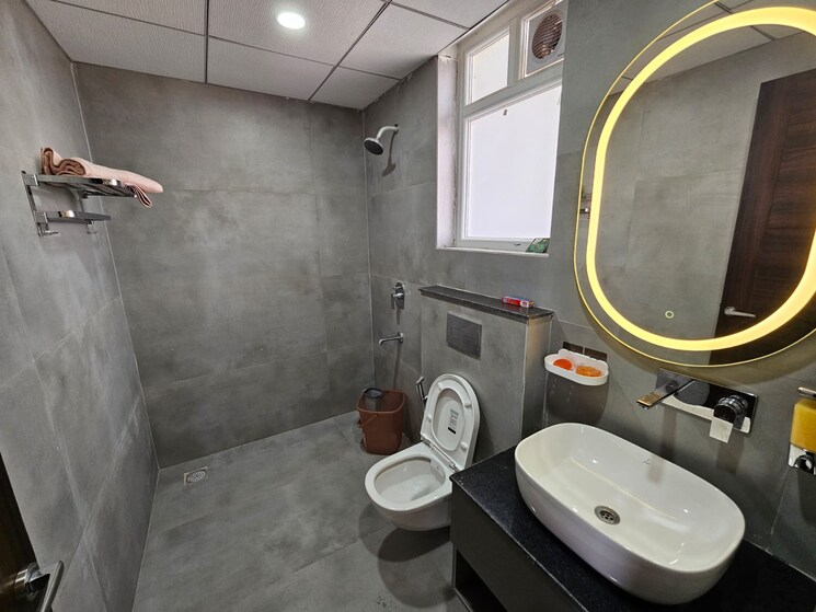 Attached Bathroom, kharar 2 Bedroom 1100 Sq.Ft. Apartment In Kharar Mohali 8696199