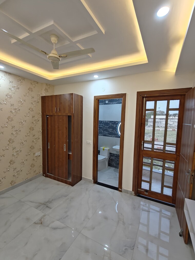 Room, gms road 3 Bedroom 1450 Sq.Ft. Builder Floor In Gms Road Dehradun 8696232