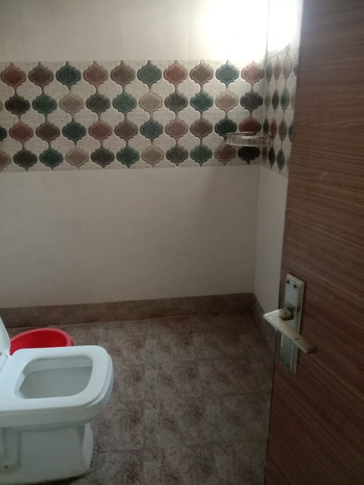 Bathroom, ats-haciendas 3 Bedroom 1685 Sq.Ft. Apartment In Vaibhav Khand Ghaziabad 8696305