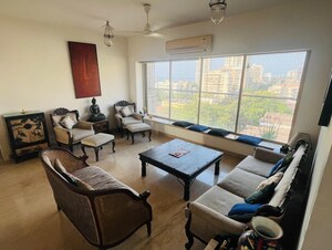 2 BHK Apartment For Sale in Colaba