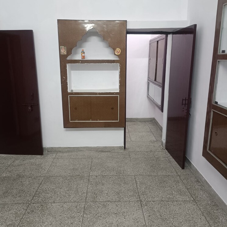 Room, indira nagar 2 Bedroom 1000 Sq.Ft. Independent House In Indira Nagar Lucknow 8696304