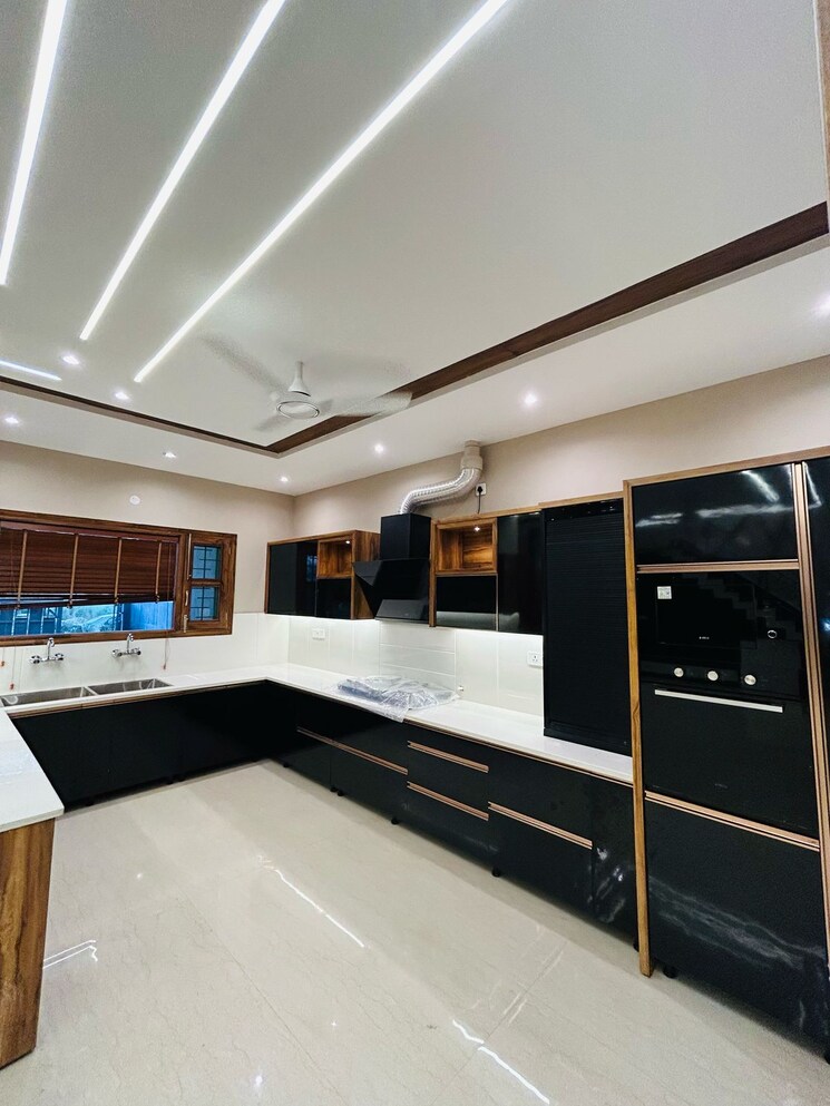 Kitchen, greater mohali 4 Bedroom 193 Sq.Yd. Villa In Greater Mohali Mohali 8696331