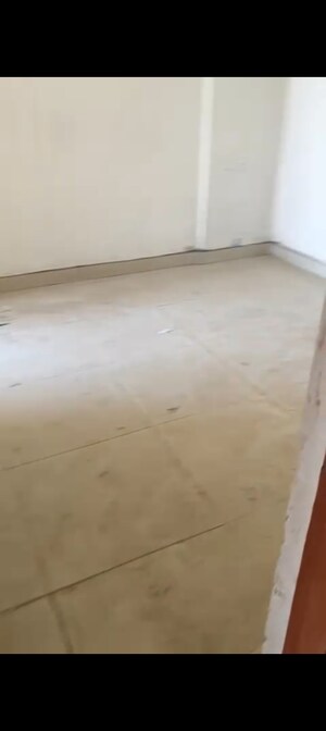 Room in 2 BHK Apartment at Shree Energy Classic Homes, Raj Nagar Extension – for Sale