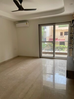 4 BHK Builder Floor For Sale in Rohini Sector 11