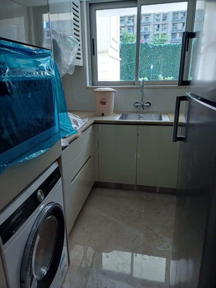 Kitchen, hiranandani-regent-hill 1 Bedroom 379 Sq.Ft. Apartment In Powai Mumbai 8696346