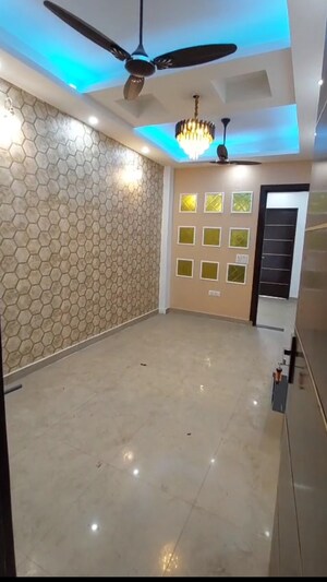 Room in 1 BHK Builder Floor at Vasundhara Sector 2 – for Sale