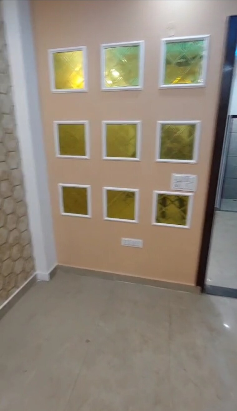 Room, vasundhara sector 2 1 Bedroom 600 Sq.Ft. Builder Floor In Vasundhara Sector 2 Ghaziabad 8696382