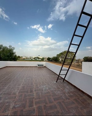 Balcony in 3.5 BHK Builder Floor at Sector 39 – for Sale