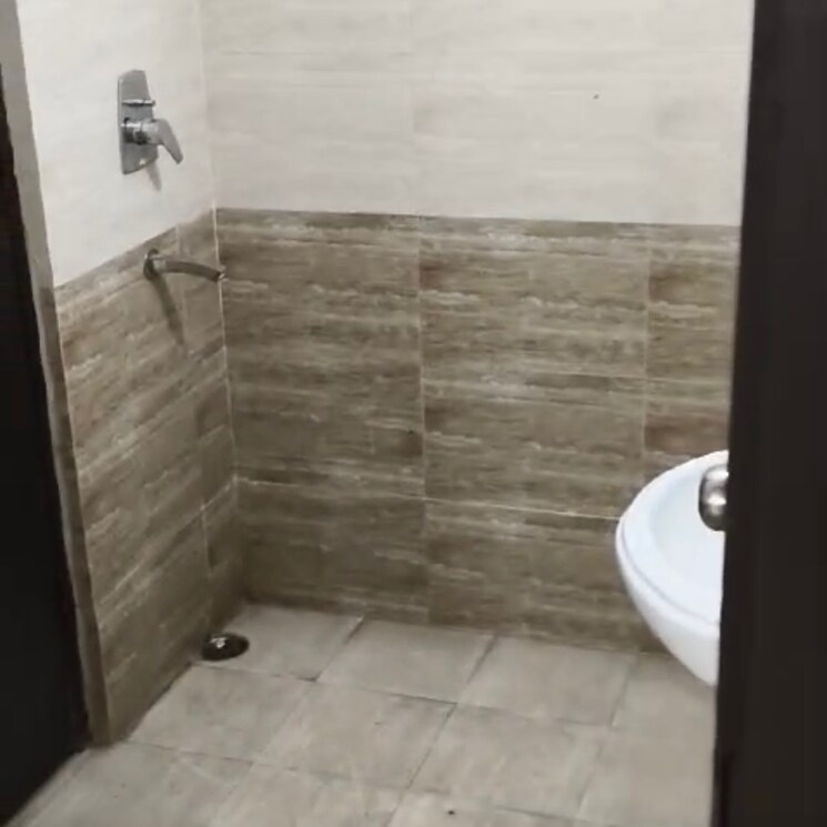 Bathroom, sector 35 3 Bedroom 1440 Sq.Ft. Apartment In Sector 35 Karnal 8696452