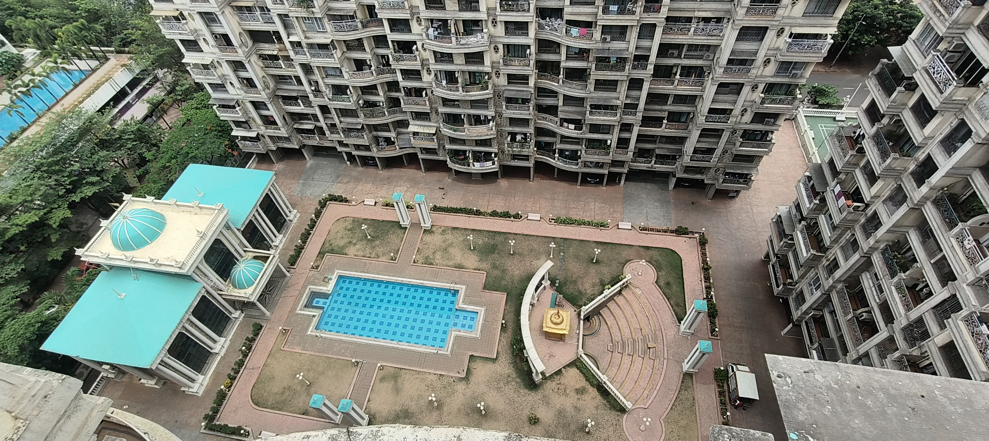 2 BHK + Study Room 1150 Sq.Ft. Apartment in Tharwani Rosewood Heights