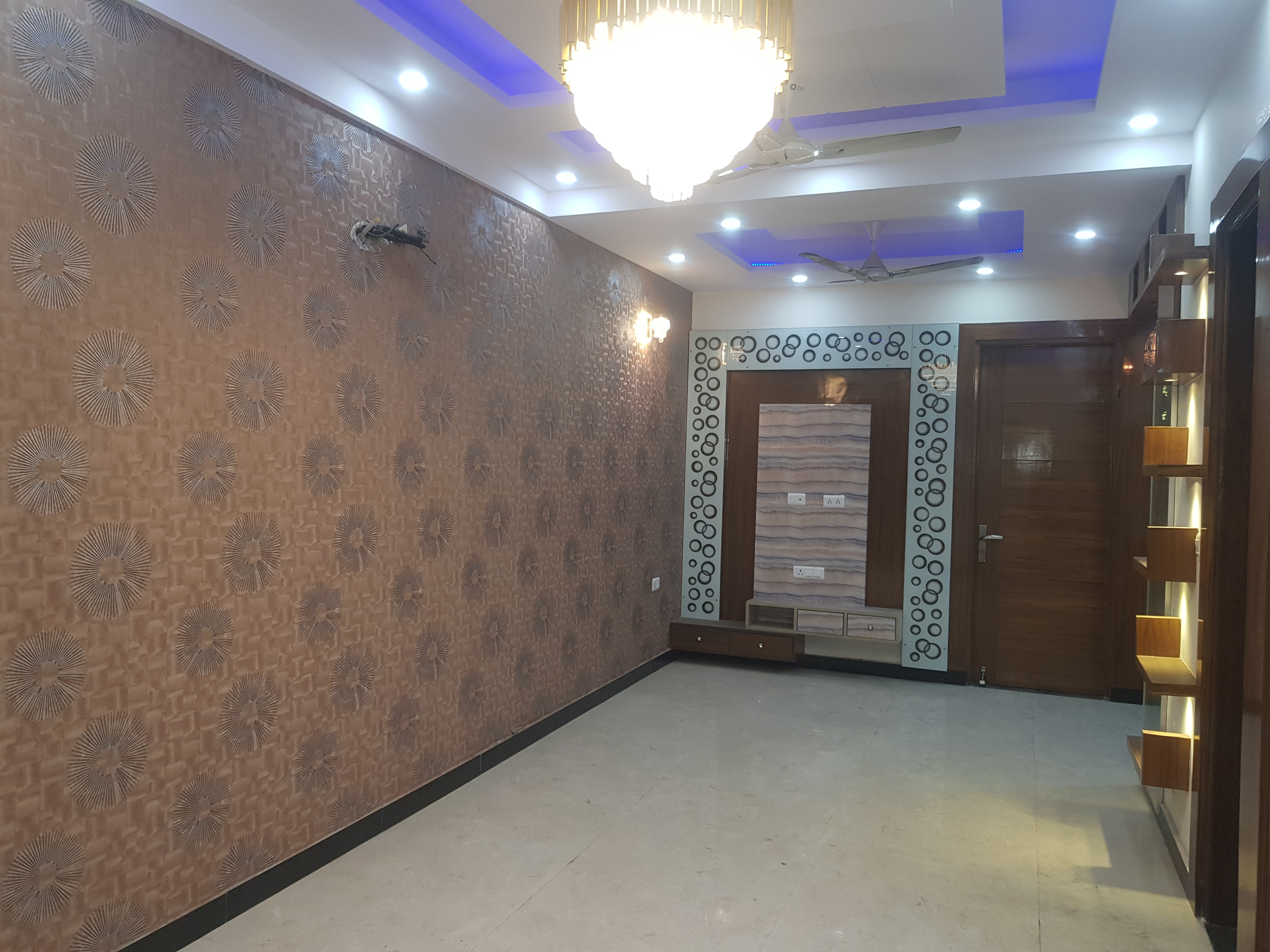 2 BHK + Extra Room Apartment For Rent in Gaurs Galaxy