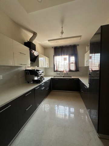 3 BHK Builder Floor For Rent in Aerocity
