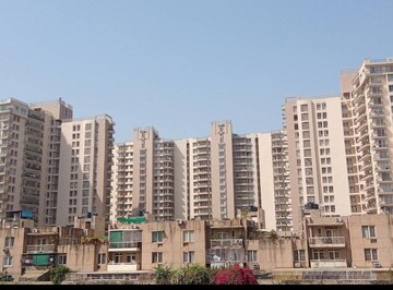 3 BHK Villa For Rent in Unitech Espace Nirvana Country, Sector 50