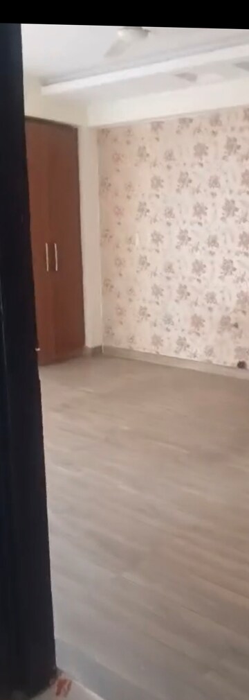 Room in 2 BHK Apartment at SKB Gold Coast, Biharipur Village – for Rent