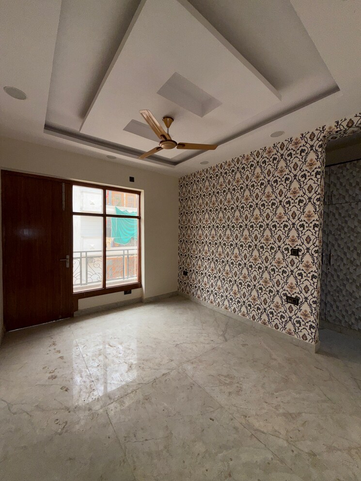 Bedroom, sector 89 3 Bedroom 170 Sq.Yd. Builder Floor In Sector 89 Faridabad 8696616