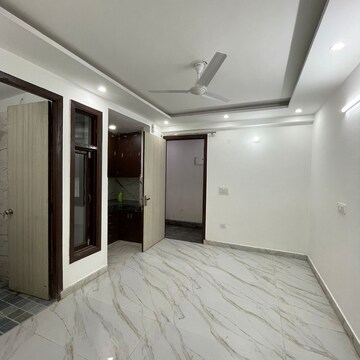 Room in 2 BHK Builder Floor at Saket – for Rent
