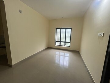 Room in 2 BHK Apartment at Puranattukara – for Sale