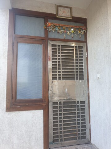 Staircase in 1.5 BHK Apartment at Lord Buddha Society, Sector 21c – for Sale