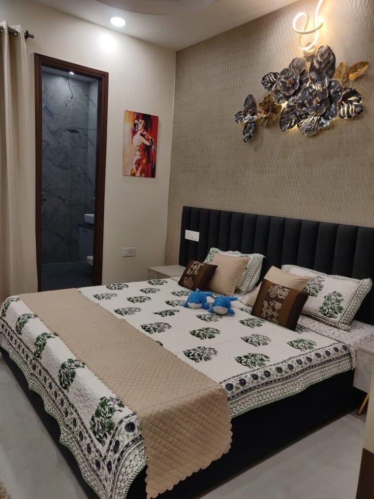Bedroom, sector 125 2 Bedroom 117 Sq.Yd. Apartment In Sector 125 Mohali 8696729