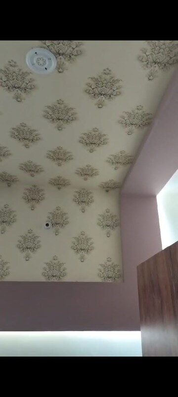 Room in 3 BHK Independent House at Deva Road – for Sale