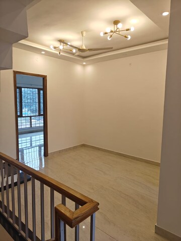 Room in 1 BHK Builder Floor at Saket – for Rent