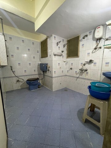 Team Area in 2 BHK Apartment at Tilak Nagar Building, Tilak Nagar – for Rent