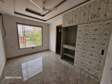 Parking in 4 BHK Builder Floor at Sector 9a – for Sale