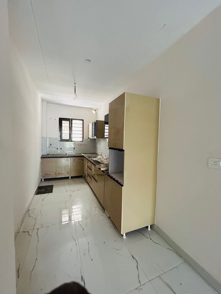 Kitchen, greater mohali 3 Bedroom 200 Sq.Yd. Builder Floor In Greater Mohali Mohali 8696851