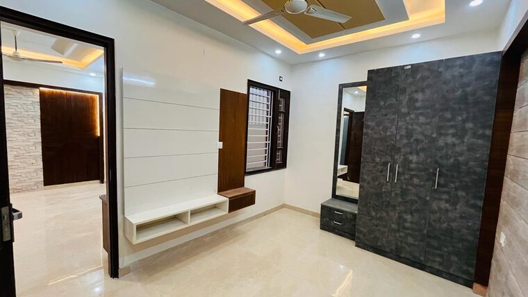 Room, shimla bypass road 4 Bedroom 95 Sq.Yd. Independent House In Shimla Bypass Road Dehradun 8696873