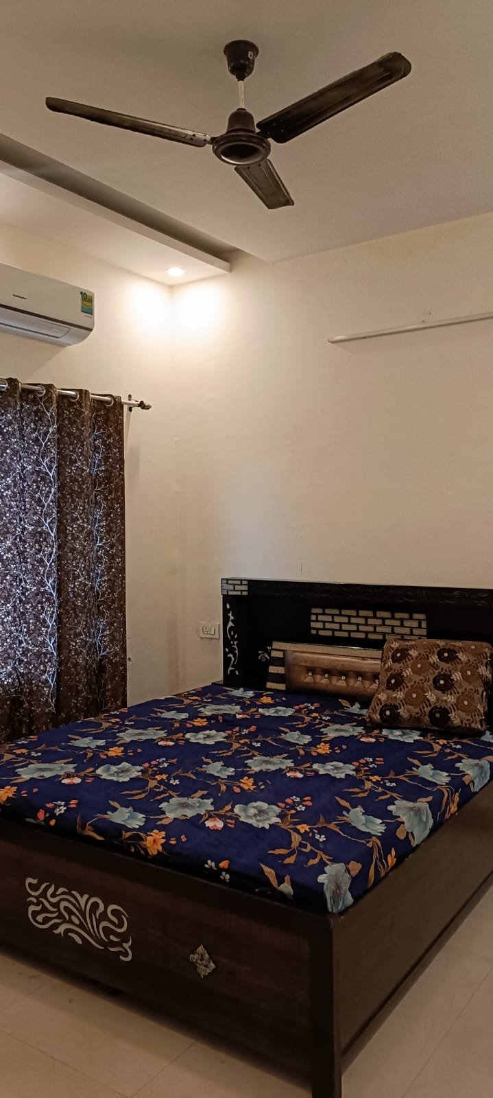 2 BHK + Pooja Room,Servant Room,Study Room,Extra Room Apartment For Rent in Kharar Landran Road