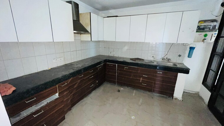 Kitchen, maya-garden-city 3 Bedroom 1852 Sq.Ft. Apartment In Lohgarh Zirakpur 8696953