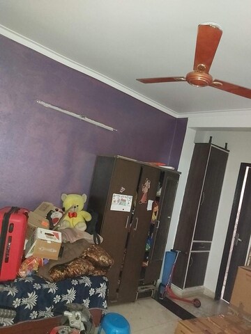Furnished Amenities in 2 BHK Builder Floor at Sector 37 – for Rent