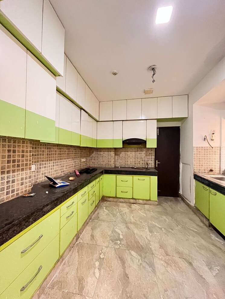 Kitchen, sector 6 dwarka 3 Bedroom 1800 Sq.Ft. Apartment In Sector 6 Dwarka Delhi 8696958