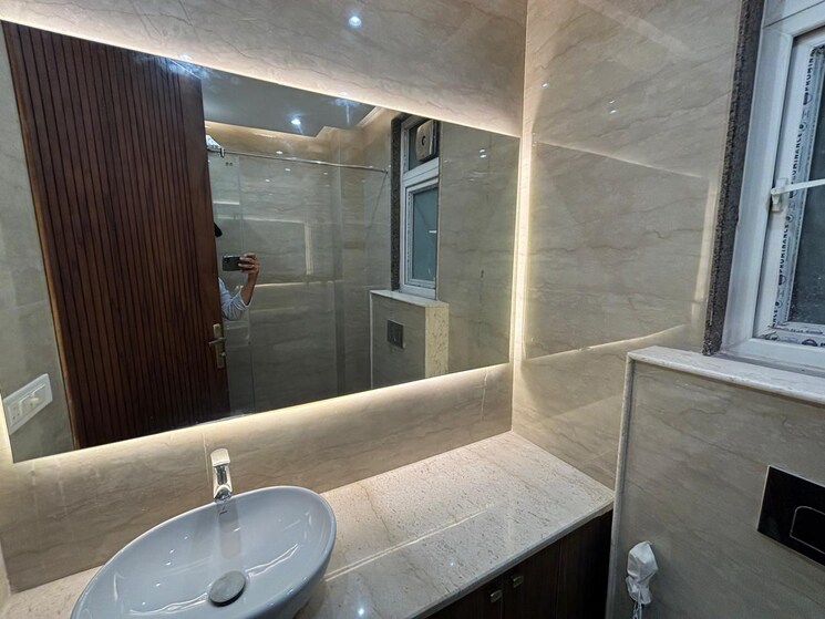 Bathroom, sector 51 4 Bedroom 263 Sq.Yd. Builder Floor In Sector 51 Gurgaon 8696972