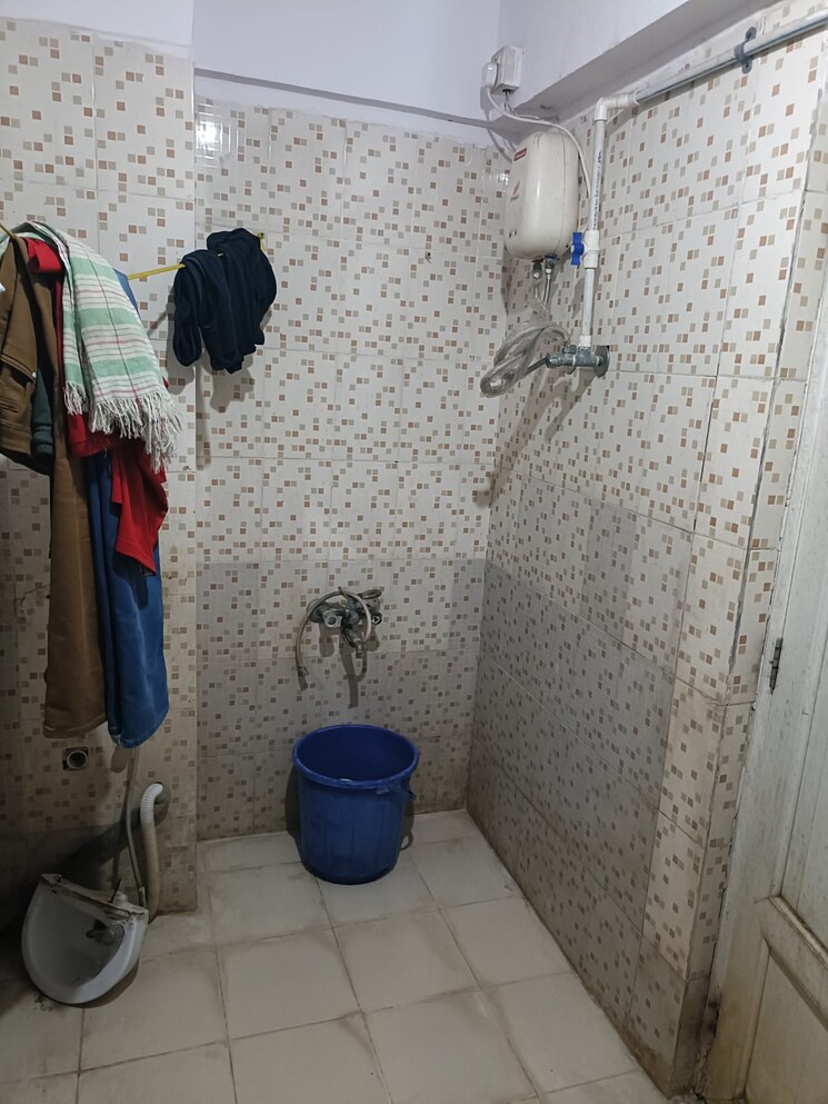 Bathroom, royal-palms-diamond-isle-phase-iii 1 RK 340 Sq.Ft. Apartment In Goregaon East Mumbai 8697212