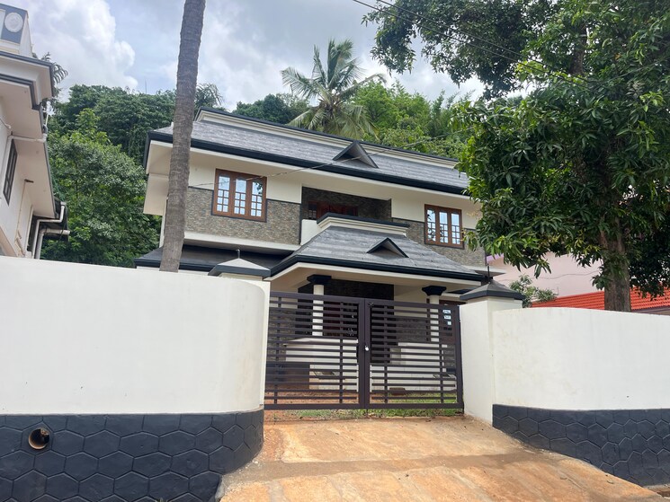 Exterior View, muthuvara 4 Bedroom 2000 Sq.Ft. Villa In Muthuvara Thrissur 8696980