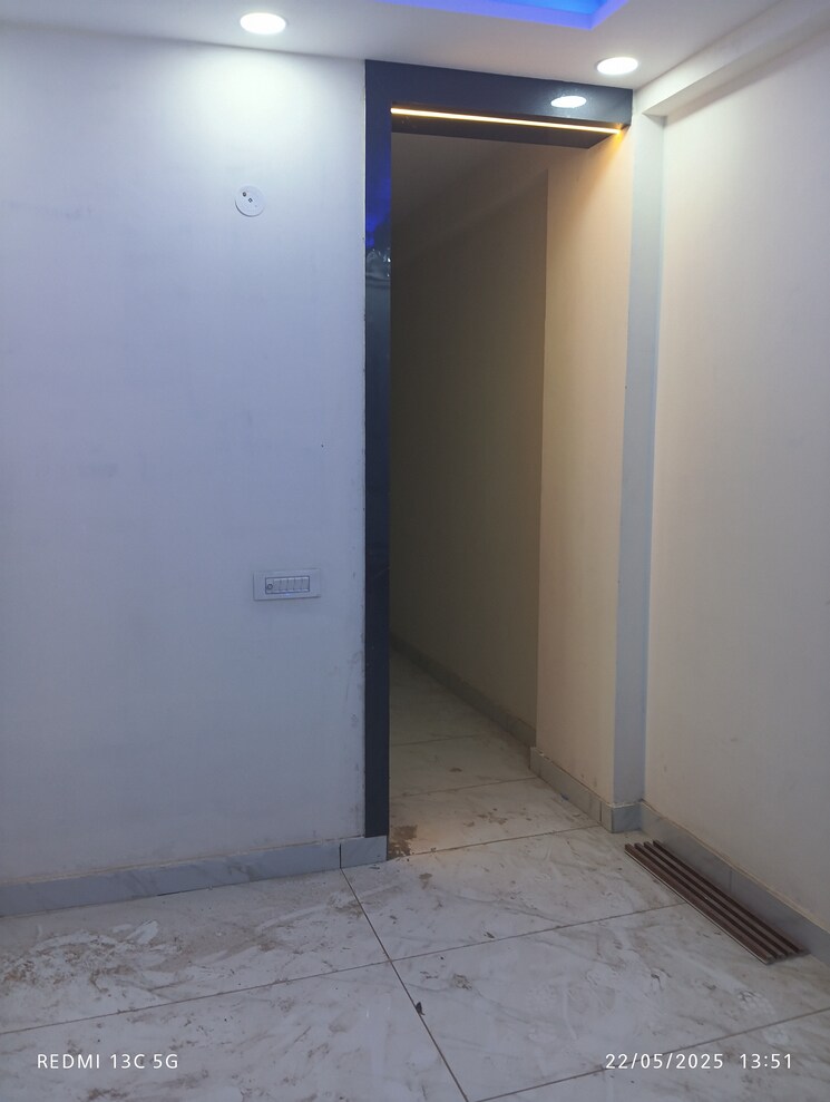 Room, dilshad plaza 1.5 Bedroom 500 Sq.Ft. Builder Floor In Dilshad Plaza Ghaziabad 8697034