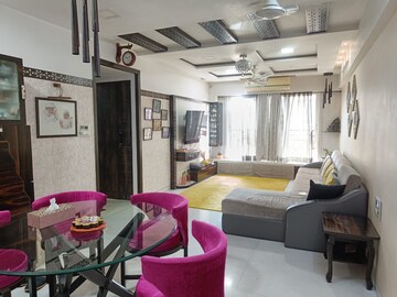 Team Area in 3 BHK Apartment at Kamala Nav Natraj, Santacruz West – for Rent