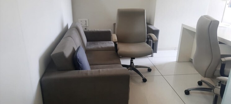 undefined, hn-safal-mondeal-heights Commercial Office Space 1200 Sq.Ft. In Ramdevnagar Ahmedabad 8697057