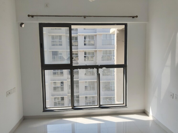 Room, uk-iridium 1 Bedroom 395 Sq.Ft. Apartment In Kandivali East Mumbai 8697077