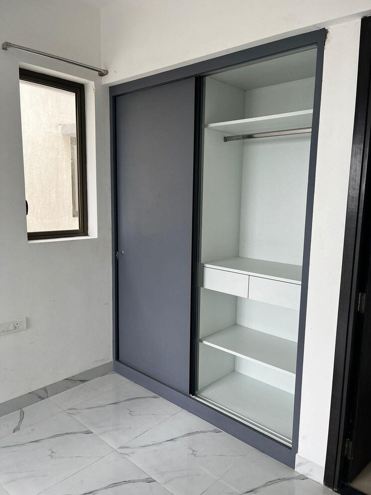 Bedroom, raymond-ten-x-era 2 Bedroom 950 Sq.Ft. Apartment In Pokhran Road No One Thane 8697144