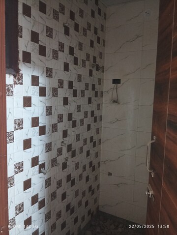 Bathroom in 1 BHK Builder Floor at Shalimar Garden – for Rent