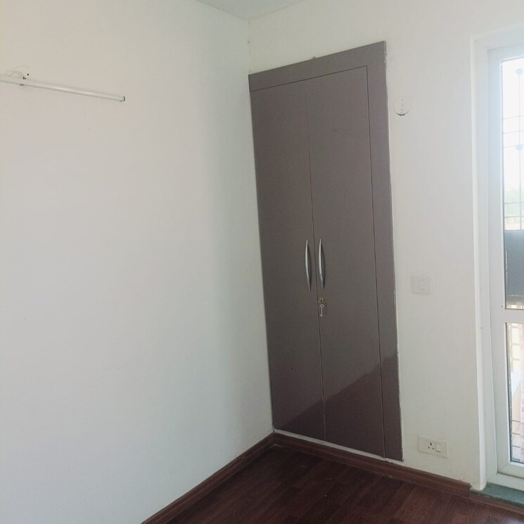 Room, bptp-parkland-pride 3 Bedroom 180 Sq.Yd. Builder Floor In Sector 77 Faridabad 8697172