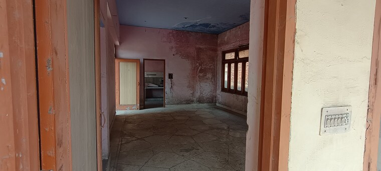 undefined, east mohan nagar  580 Sq.Yd. Plot In East Mohan Nagar Amritsar 8698561