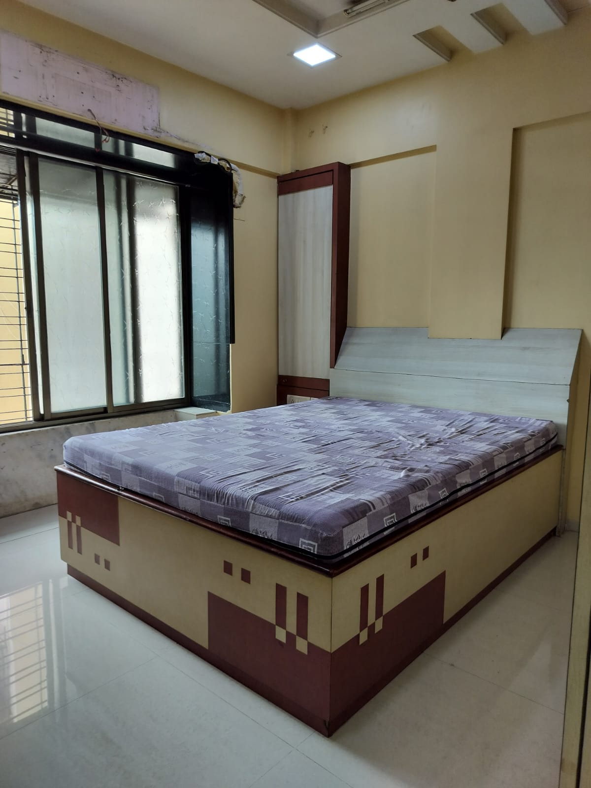 1 BHK + Pooja Room Apartment For Rent in Meena Towers Apartment