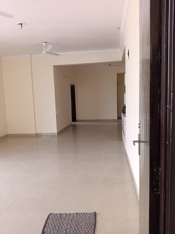 Room, sector 6 dwarka 3 Bedroom 1855 Sq.Ft. Apartment In Sector 6 Dwarka Delhi 8697453