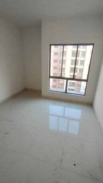 Room in 3 BHK Apartment at DTC Southern Heights, Joka – for Rent