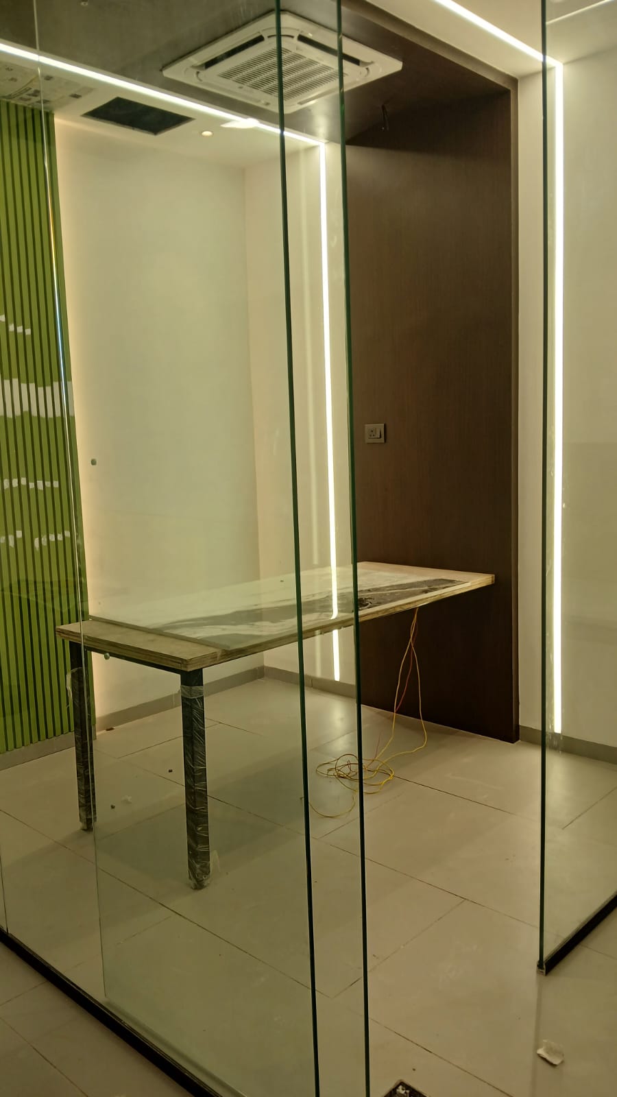 Office Space For Rent in Mani Casadona