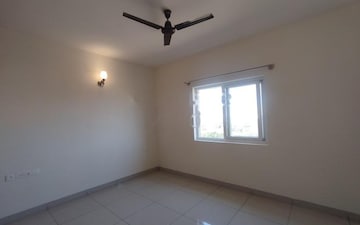 Room in 3 BHK Apartment at Prestige Fontaine Bleau, Whitefield – for Rent